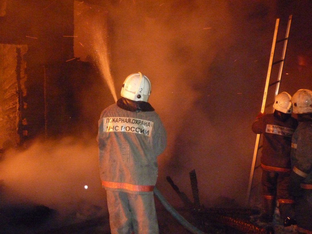 Пожарно-спасательные подразделения выезжали на пожар в г. Котлас